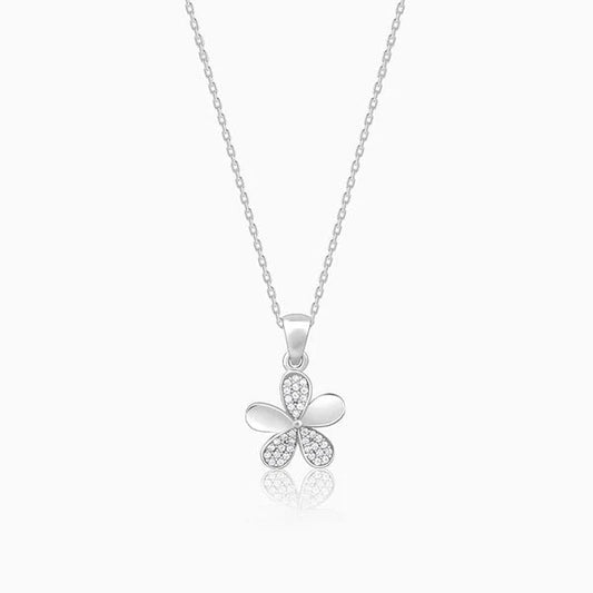 Silver Flower Pendant With Link Chain
