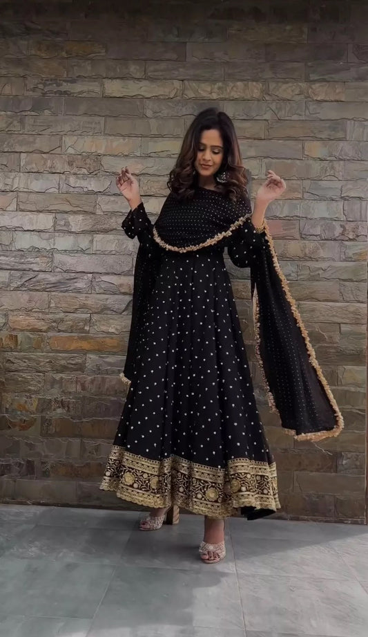 Faux Georgette With Thread Sequence Work Top Pant Dupatta
